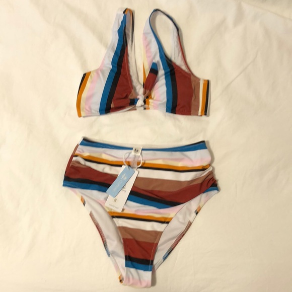 Cupshe Other - Retro chic bathing suit